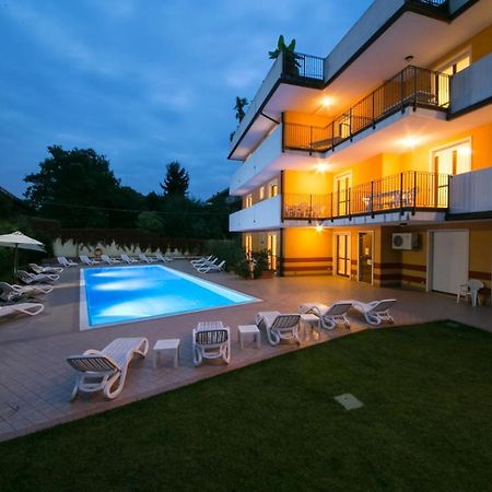 Ferretti Residence Garda Palace Peschiera del Garda Exterior foto