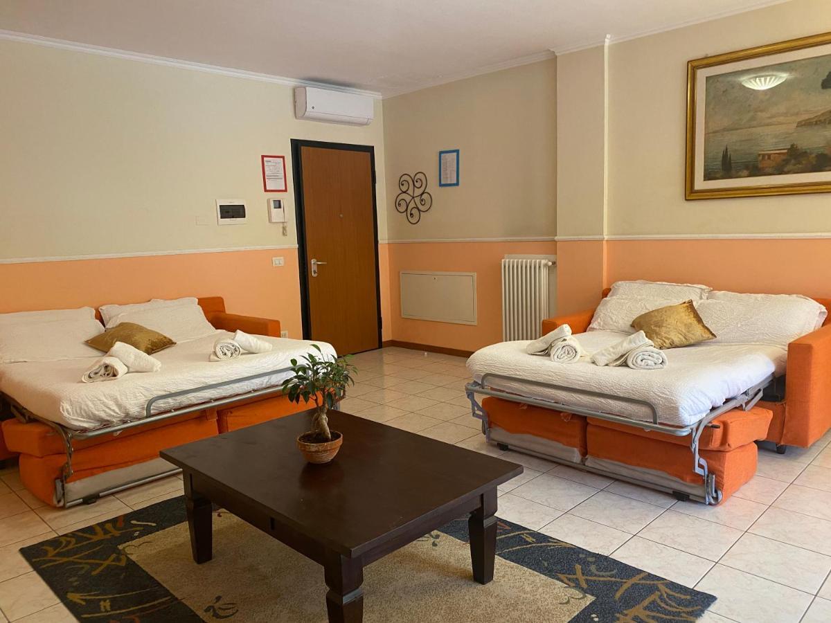 Ferretti Residence Garda Palace Peschiera del Garda Exterior foto